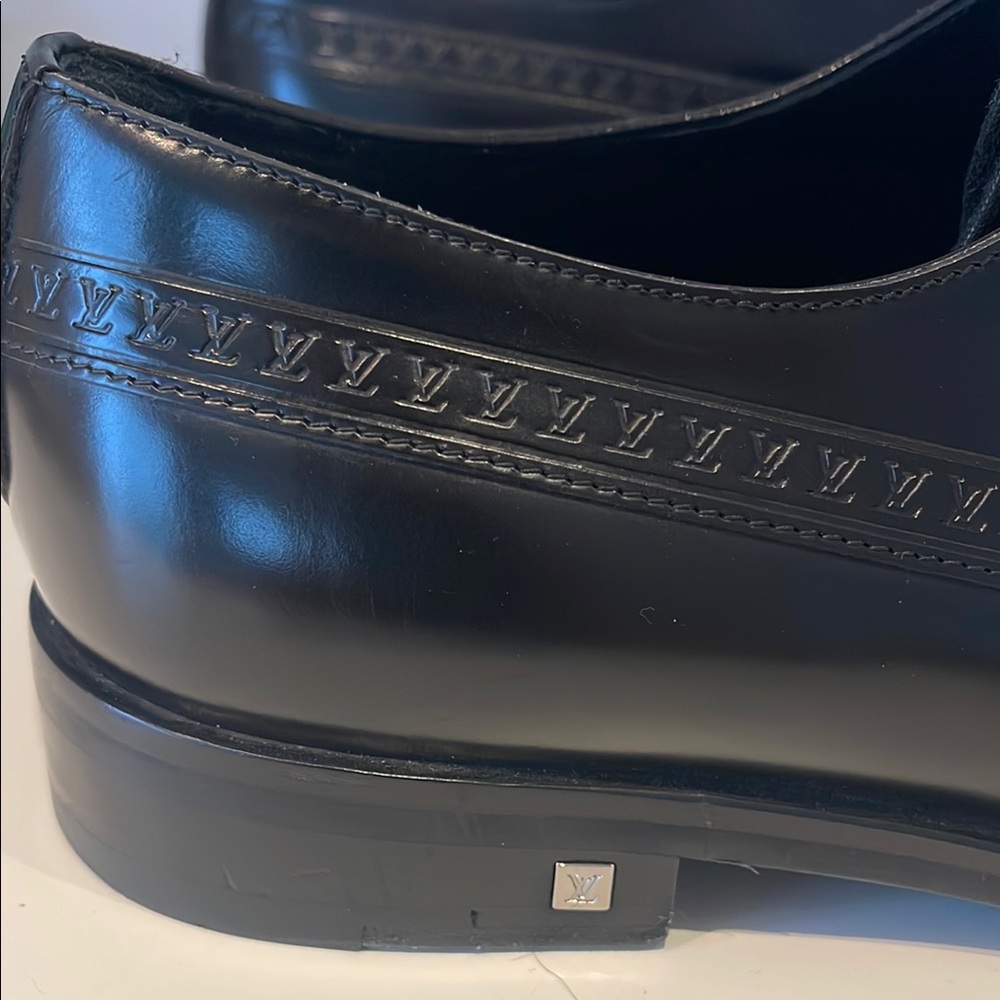 Louis Vuitton Men's Black Dressy Louis Vuitton Leather Shoes - Picture 5 of 7